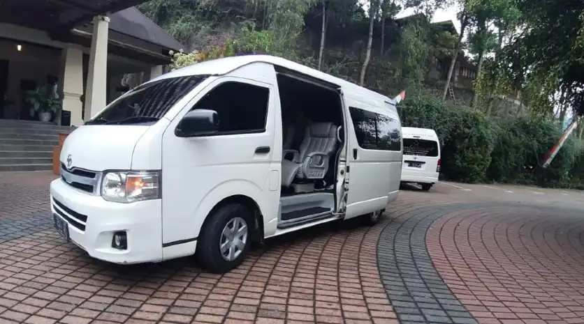 Travel Semarang Jakarta