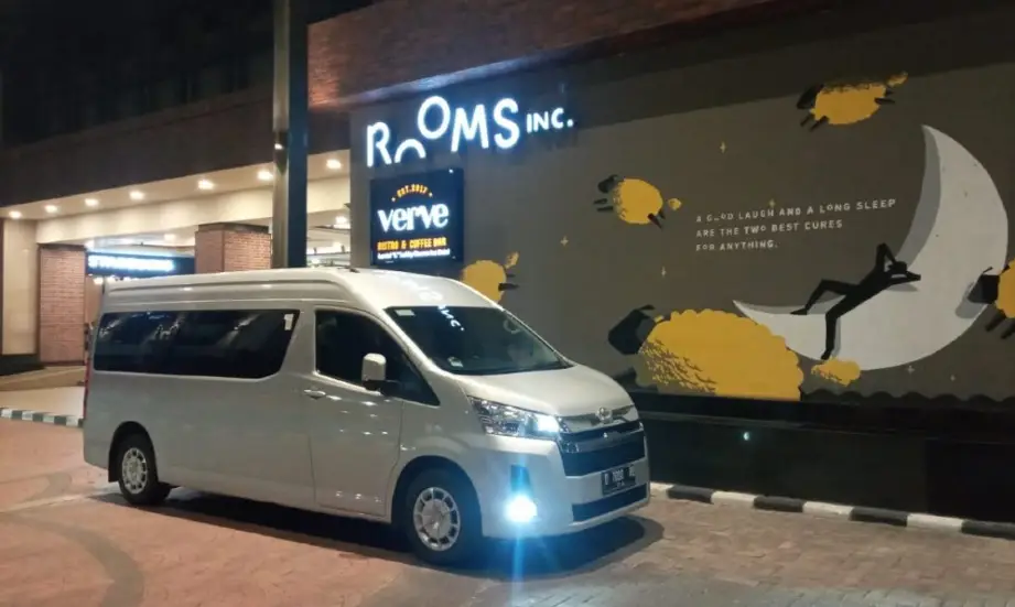 travel jakarta surabaya
